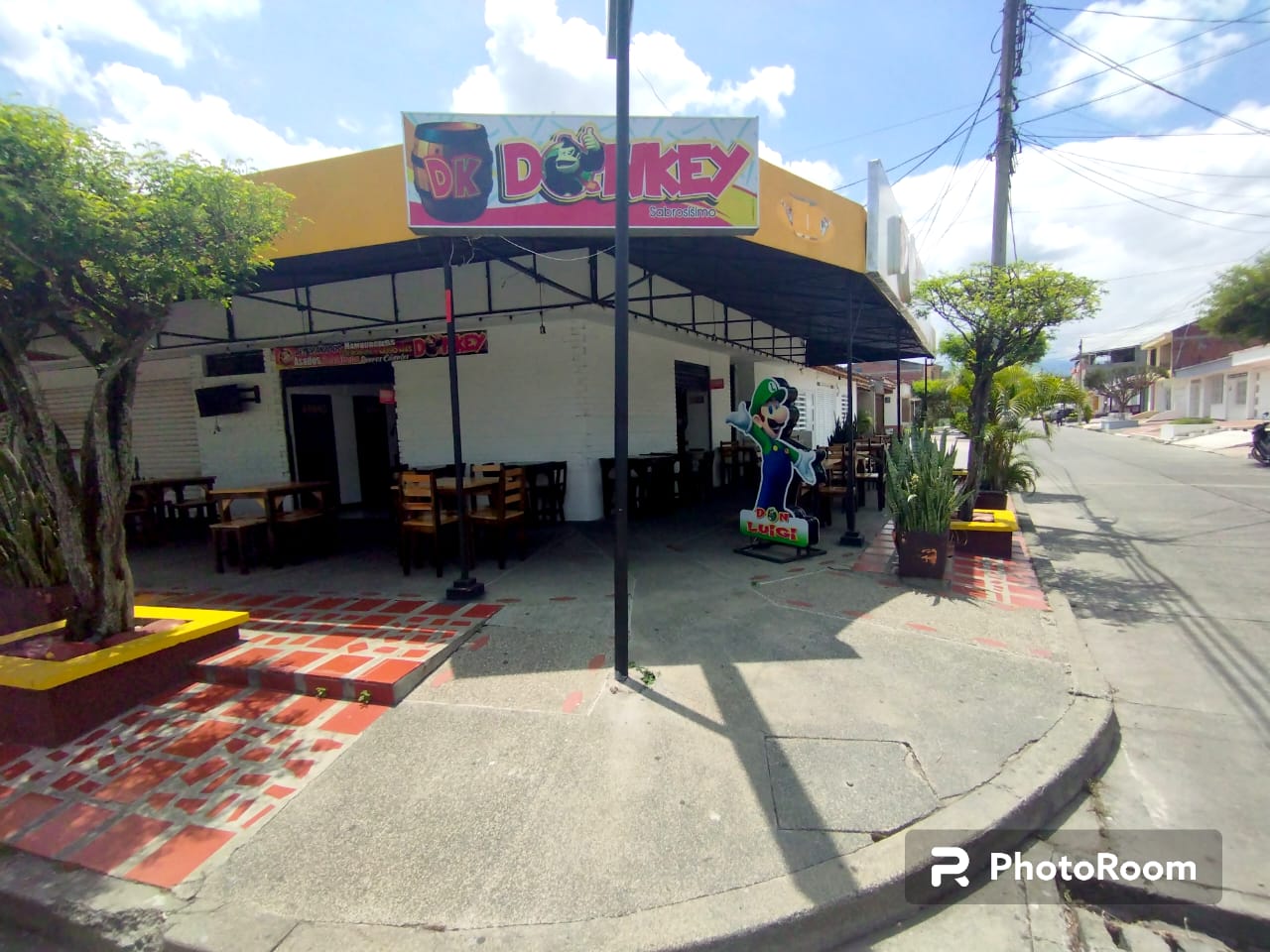 LOCALES COMERCIALES BARRIO PRINCIPE