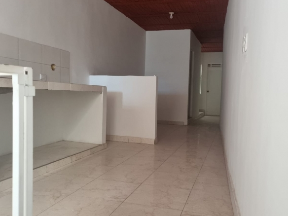 CASA BIFAMILIAR BARRIO ROJAS