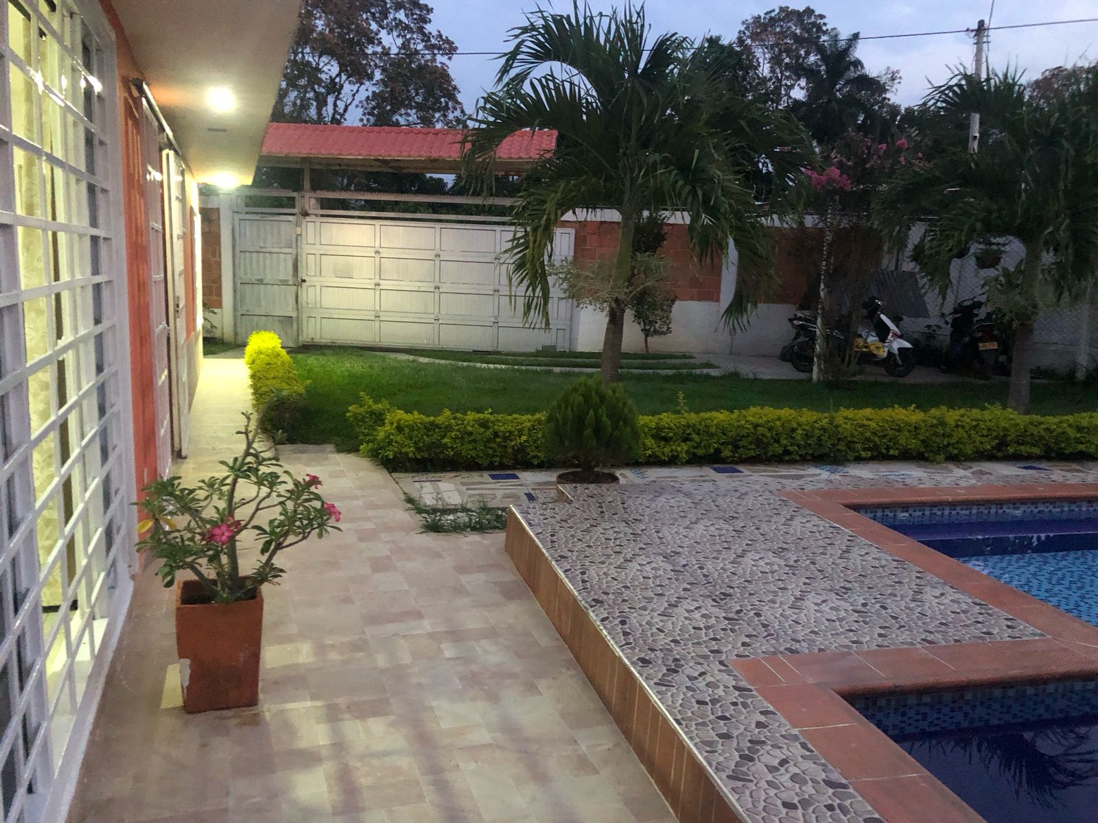 CASA CAMPESTRE  VEREDA TAMBORAL