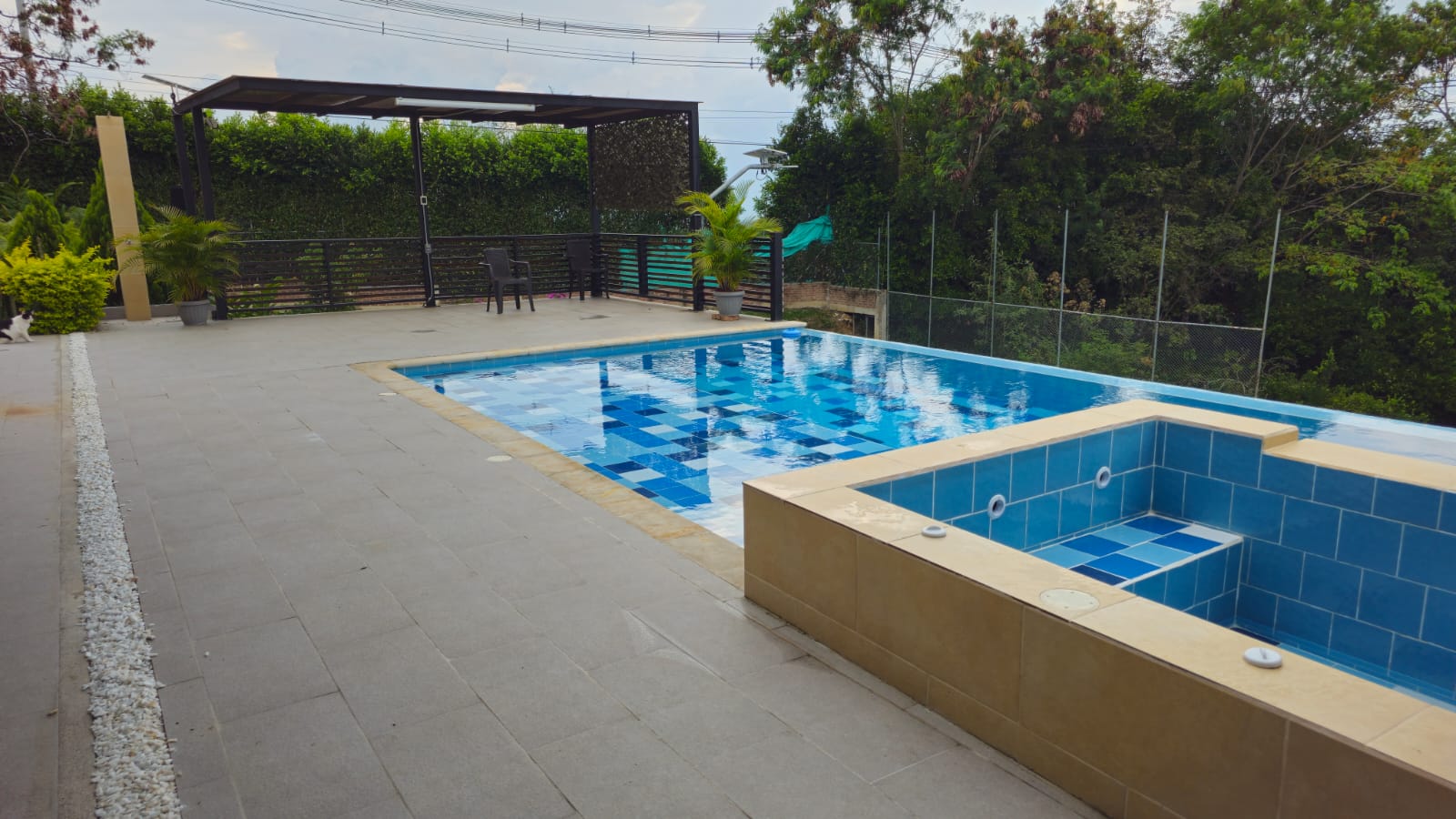 CASA CAMPESTRE VIA LA MARINA