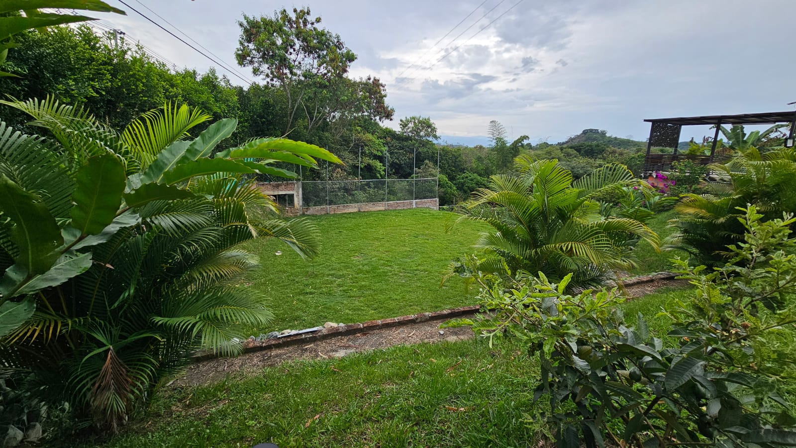 CASA CAMPESTRE VIA LA MARINA