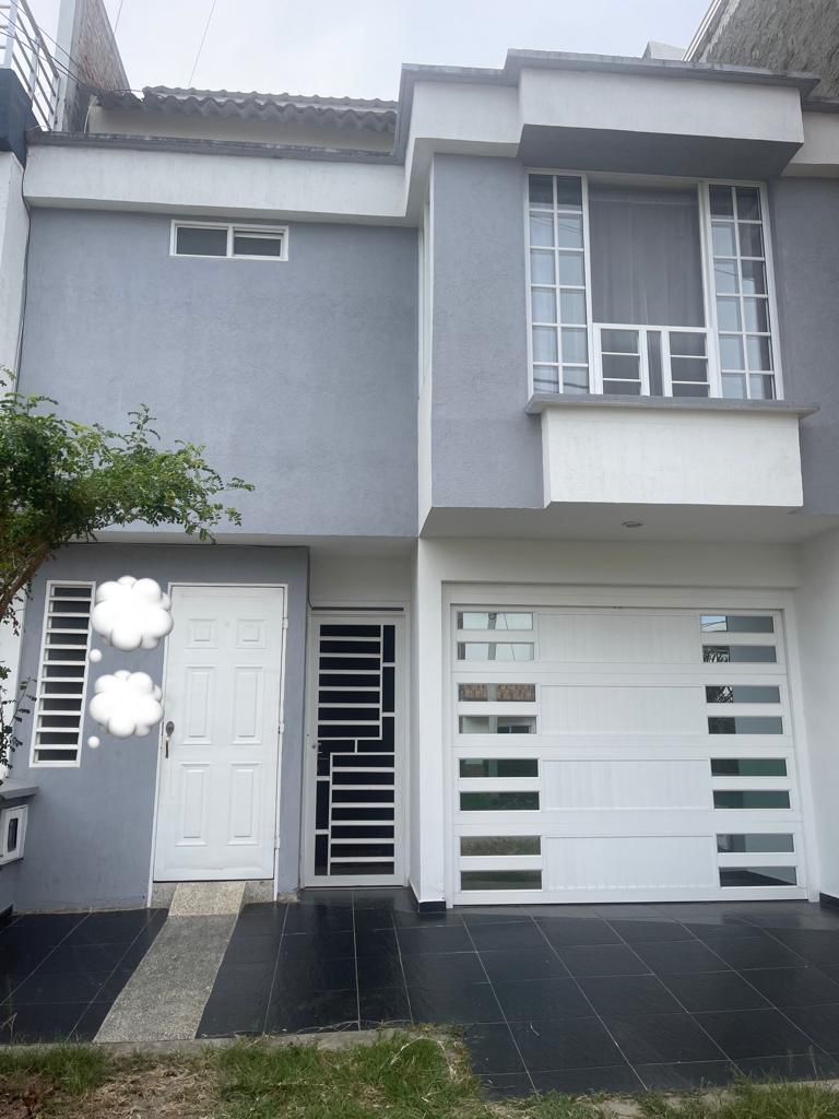Casa Bifamiliar Barrio Lomitas