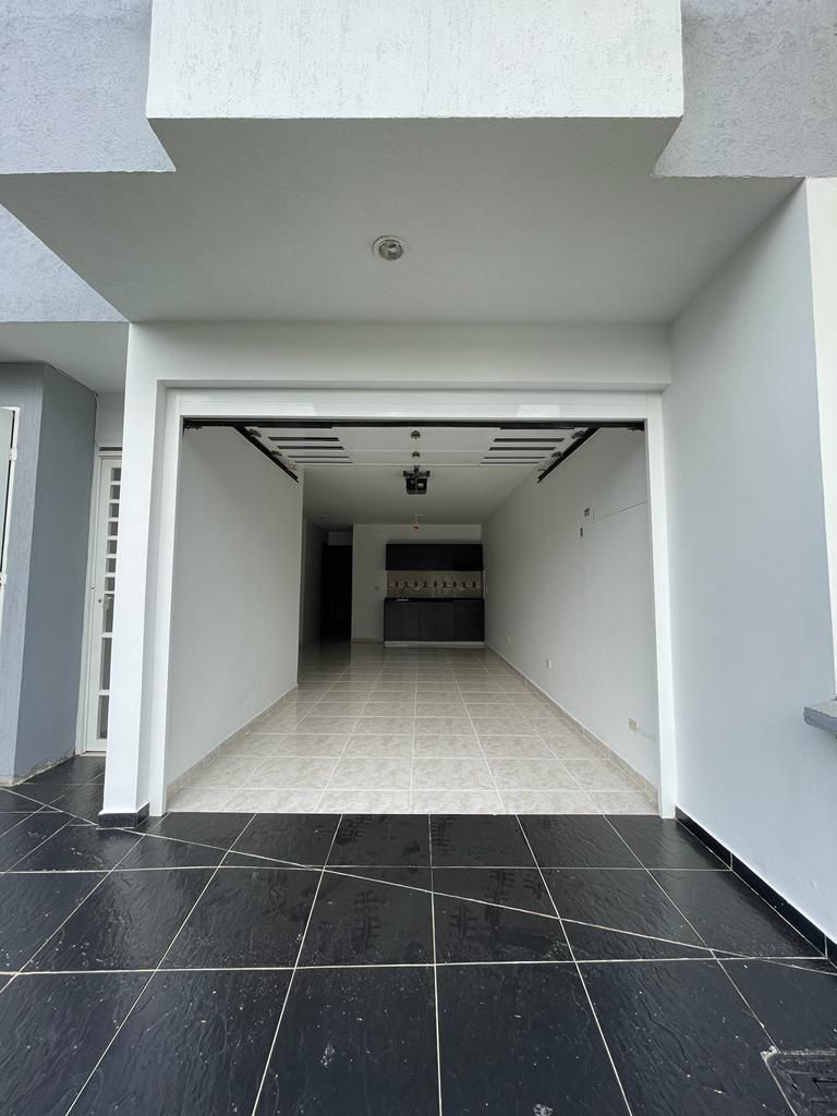 Casa Bifamiliar Barrio Lomitas